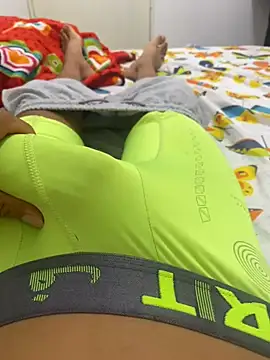 Snapshot of Darwin_65Z chatting on December 30, 2024, 8:58 pm Darwin 65Z online show from December 30, 2024, 8:58 pm