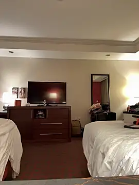 PeytonJohnn online show from September 29, 2025, 8:10 am