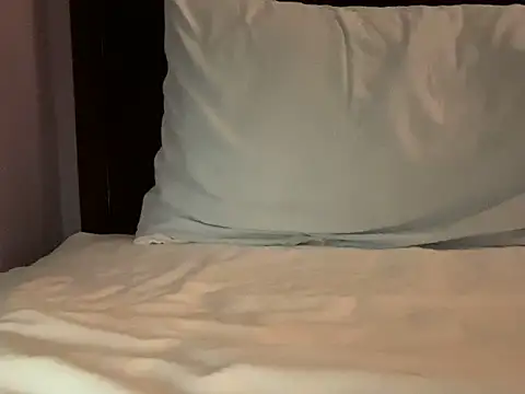 Snapshot of Sofiasbus chatting on February 5, 2025, 6:13 am Sofiasbus online show from February 5, 2025, 6:13 am