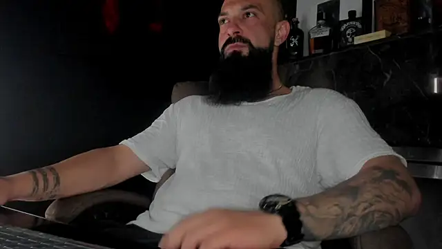 Snapshot of axxelrich_ chatting on October 3, 2025, 2:48 am axxelrich  online show from October 3, 2025, 2:48 am