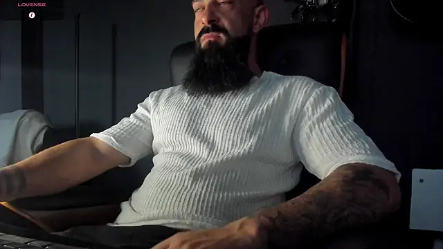 Snapshot of axxelrich_ chatting on September 15, 2025, 4:13 am axxelrich  online show from September 15, 2025, 4:13 am