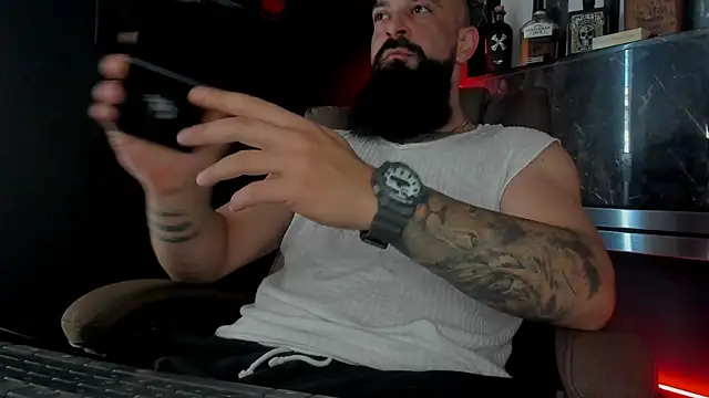 Snapshot of axxelrich_ chatting on October 5, 2025, 6:59 am axxelrich  online show from October 5, 2025, 6:59 am