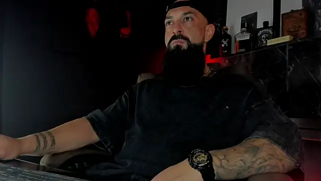 Snapshot of axxelrich_ chatting on October 7, 2025, 4:46 am axxelrich  online show from October 7, 2025, 4:46 am