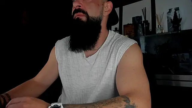 Snapshot of axxelrich_ chatting on October 12, 2025, 6:15 am axxelrich  online show from October 12, 2025, 6:15 am