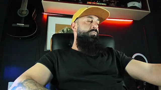 Snapshot of axxelrich_ chatting on January 26, 2025, 10:12 am axxelrich  online show from January 26, 2025, 10:12 am