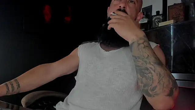 Snapshot of axxelrich_ chatting on October 4, 2025, 6:48 am axxelrich  online show from October 4, 2025, 6:48 am