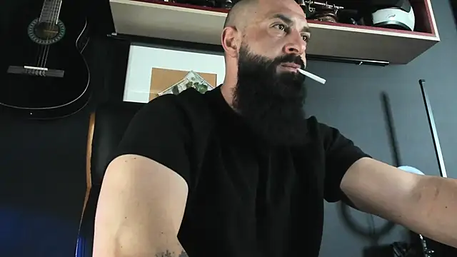 Snapshot of axxelrich_ chatting on February 10, 2025, 9:58 am axxelrich  online show from February 10, 2025, 9:58 am