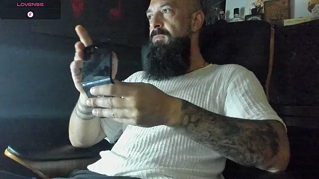 Snapshot of axxelrich_ chatting on September 25, 2025, 3:01 am axxelrich  online show from September 25, 2025, 3:01 am