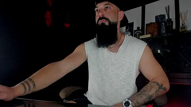 Snapshot of axxelrich_ chatting on October 13, 2025, 4:03 am axxelrich  online show from October 13, 2025, 4:03 am