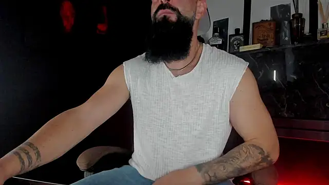 Snapshot of axxelrich_ chatting on October 11, 2025, 5:19 am axxelrich  online show from October 11, 2025, 5:19 am