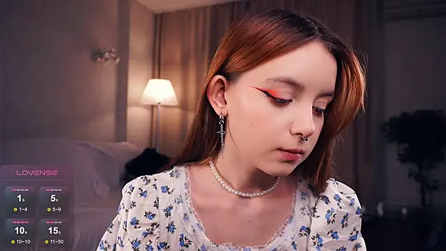 DevonaBucher online show from February 25, 2025, 6:44 pm