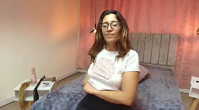 VioletaScott  online show from February 18, 2025, 4:58 pm