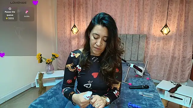 Snapshot of VioletaScott_ chatting on November 1, 2025, 1:27 pm VioletaScott  online show from November 1, 2025, 1:27 pm