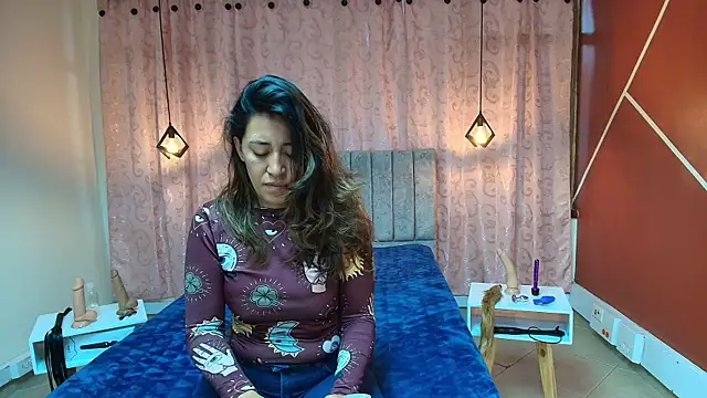 Snapshot of VioletaScott_ chatting on September 20, 2025, 12:21 pm VioletaScott  online show from September 20, 2025, 12:21 pm