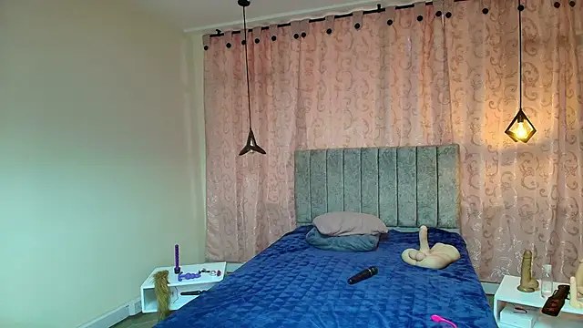 Snapshot of VioletaScott_ chatting on October 23, 2025, 1:21 pm VioletaScott  online show from October 23, 2025, 1:21 pm