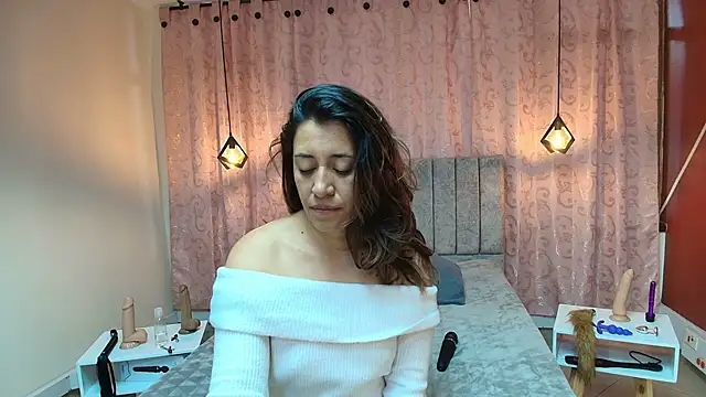 Snapshot of VioletaScott_ chatting on September 19, 2025, 1:15 pm VioletaScott  online show from September 19, 2025, 1:15 pm