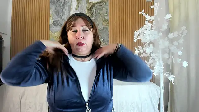 Snapshot of Danna_topless chatting on January 15, 2026, 12:08 pm Danna topless online show from January 15, 2026, 12:08 pm