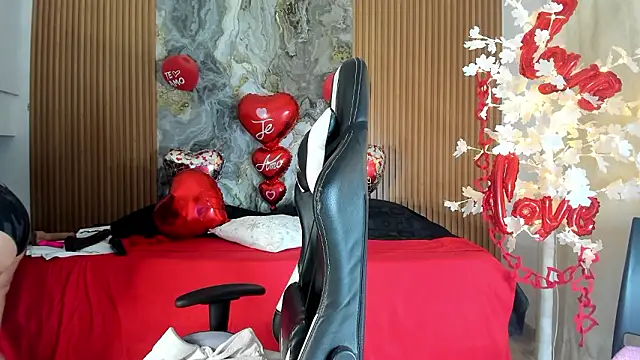 Snapshot of Danna_topless chatting on February 13, 2026, 12:05 pm Danna topless online show from February 13, 2026, 12:05 pm