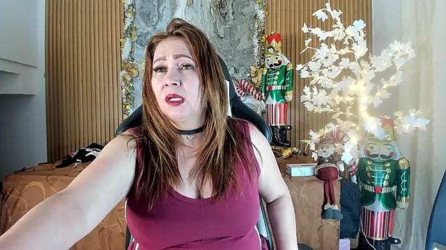 Snapshot of Danna_topless chatting on December 19, 2025, 12:07 pm Danna topless online show from December 19, 2025, 12:07 pm