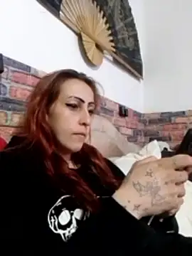 kriszy baby online show from March 28, 2026, 9:49 pm