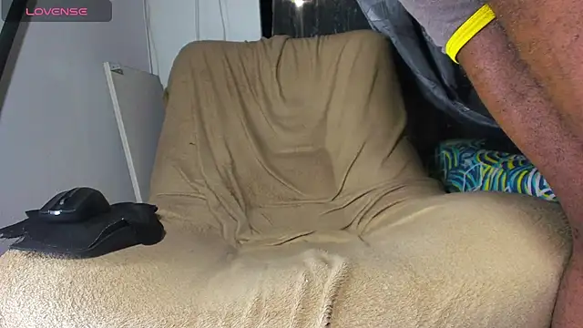 Snapshot of black__diiamond chatting on November 20, 2025, 12:22 am black diiamond online show from November 20, 2025, 12:22 am