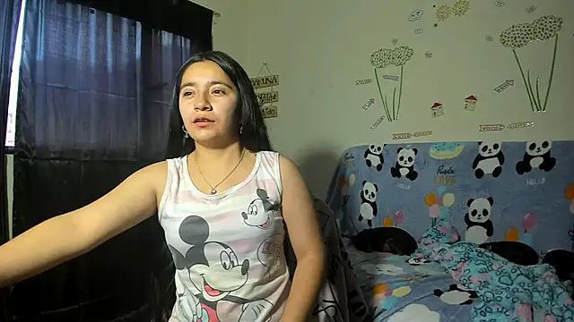 litle mily  online show from February 1, 2025, 10:01 pm