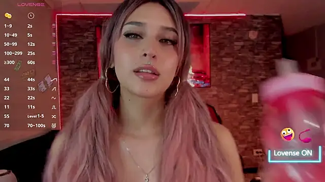 Charlotte greys online show from May 27, 2026, 12:42 am