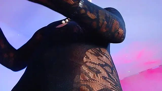 vanessa nauthygirls online show from October 1, 2025, 8:13 pm