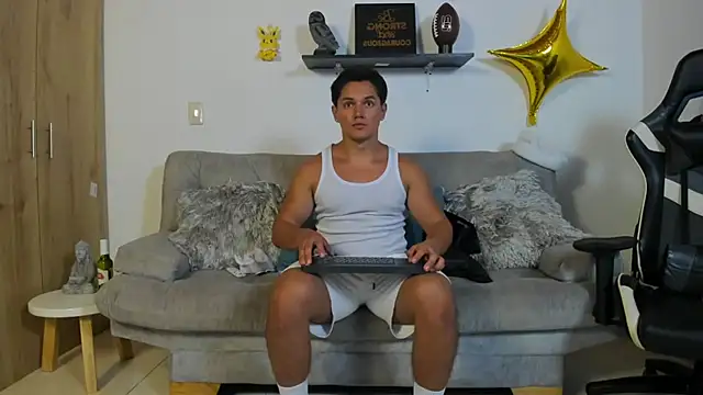 julian wallace online show from November 13, 2025, 5:17 pm