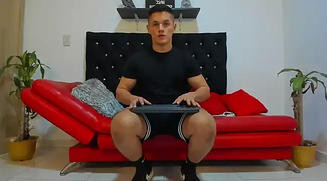 julian wallace online show from February 13, 2025, 11:04 pm