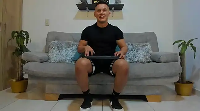 julian wallace online show from January 21, 2025, 11:34 pm