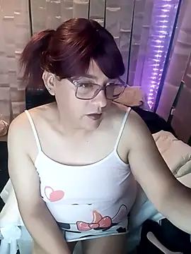 Snapshot of JOSSYANNE chatting on October 6, 2025, 5:30 am JOSSYANNE online show from October 6, 2025, 5:30 am