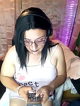 Snapshot of JOSSYANNE chatting on September 21, 2025, 5:23 am JOSSYANNE online show from September 21, 2025, 5:23 am