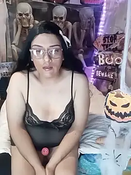 Snapshot of JOSSYANNE chatting on October 27, 2025, 6:14 am JOSSYANNE online show from October 27, 2025, 6:14 am