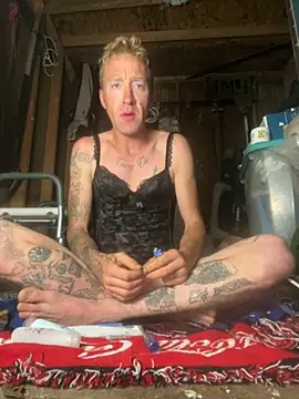 bentoverblonde online show from September 29, 2025, 12:11 pm