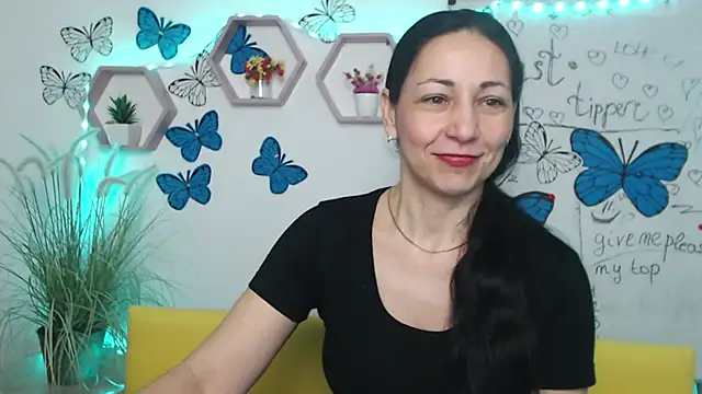 Snapshot of LiluGrants chatting on March 19, 2025, 7:06 pm LiluGrants online show from March 19, 2025, 7:06 pm
