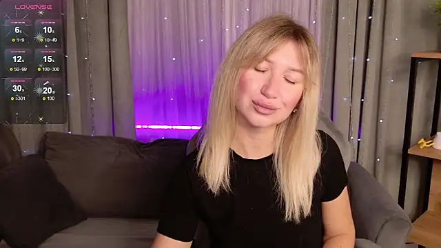 Snapshot of MilaBott chatting on September 30, 2025, 8:15 pm MilaBott online show from September 30, 2025, 8:15 pm