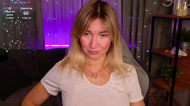 MilaBott online show from February 25, 2026, 7:25 pm