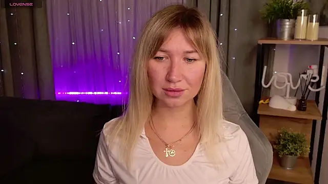 Snapshot of MilaBott chatting on September 26, 2025, 8:49 pm MilaBott online show from September 26, 2025, 8:49 pm