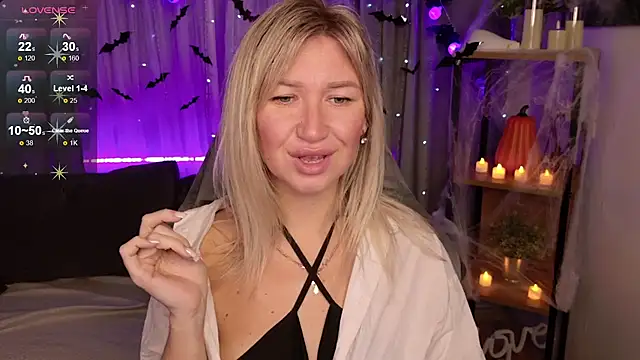 Snapshot of MilaBott chatting on October 19, 2025, 8:11 pm MilaBott online show from October 19, 2025, 8:11 pm