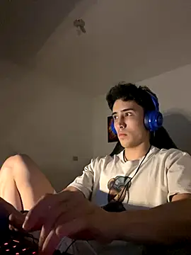 gojo satoru 18 online show from November 25, 2025, 4:02 am