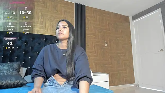 Snapshot of Laross25 chatting on February 28, 2026, 8:08 pm Laross25 online show from February 28, 2026, 8:08 pm