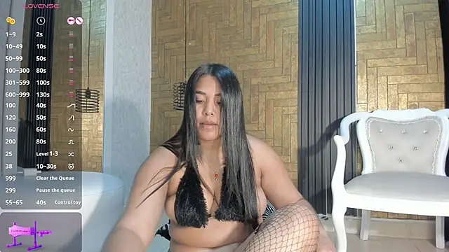 Snapshot of Laross25 chatting on September 20, 2025, 8:14 pm Laross25 online show from September 20, 2025, 8:14 pm