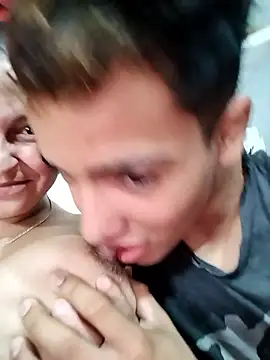 Horny-Mommy-Dirty online show from January 8, 2026, 3:29 pm