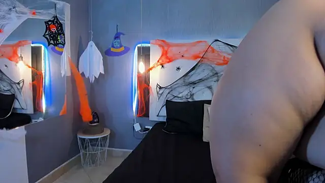 Snapshot of Clarigil chatting on October 21, 2025, 9:14 pm Clarigil online show from October 21, 2025, 9:14 pm