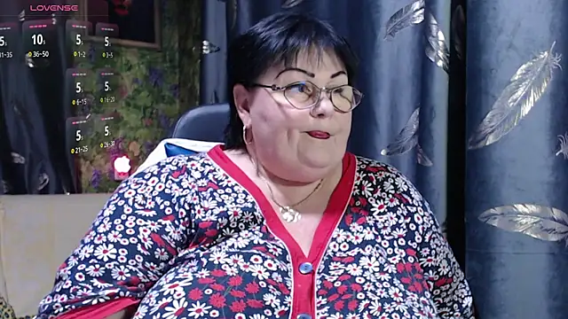 Goddess57 online show from September 17, 2025, 6:32 pm