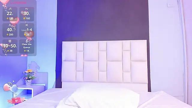 suzanelee online show from March 17, 2025, 2:23 pm