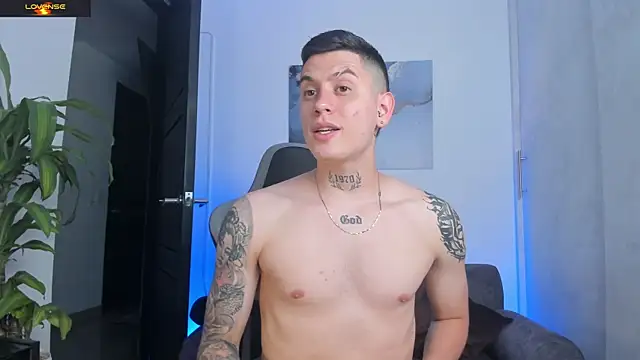 Snapshot of Yeiko_Romero_ chatting on September 25, 2025, 5:19 pm Yeiko Romero  online show from September 25, 2025, 5:19 pm