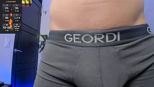 Snapshot of Yeiko_Romero_ chatting on November 1, 2025, 10:14 pm Yeiko Romero  online show from November 1, 2025, 10:14 pm