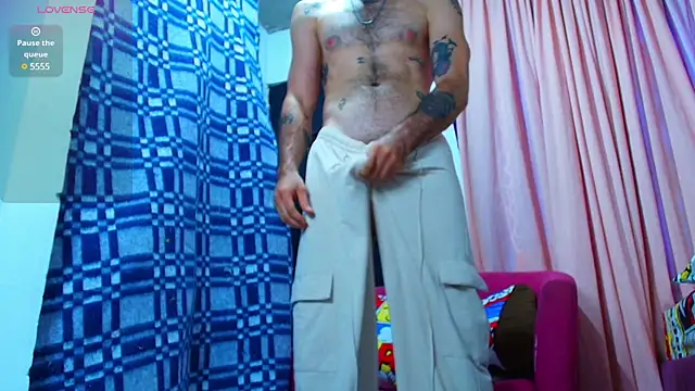 Thomass00 online show from January 21, 2025, 8:21 pm